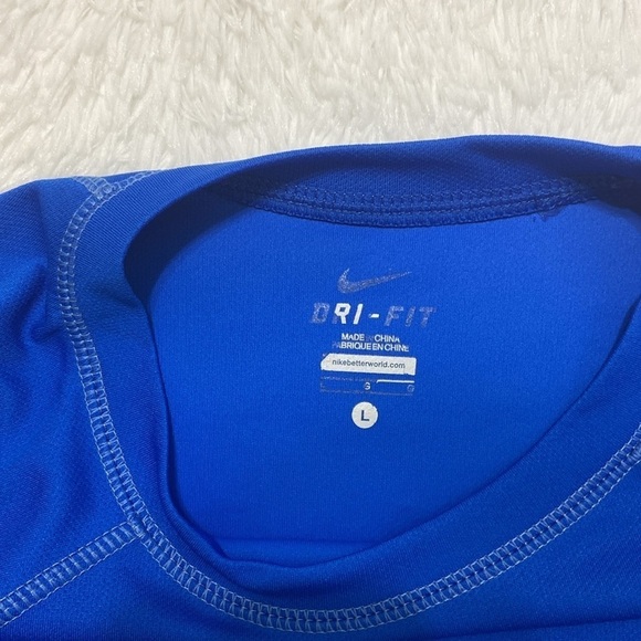 NIKE DRI-FIT,ROYAL BLUE,SHORT SLEEVE,SPORT T-SHIRT. SIZE- LARGE - Picture 10 of 11